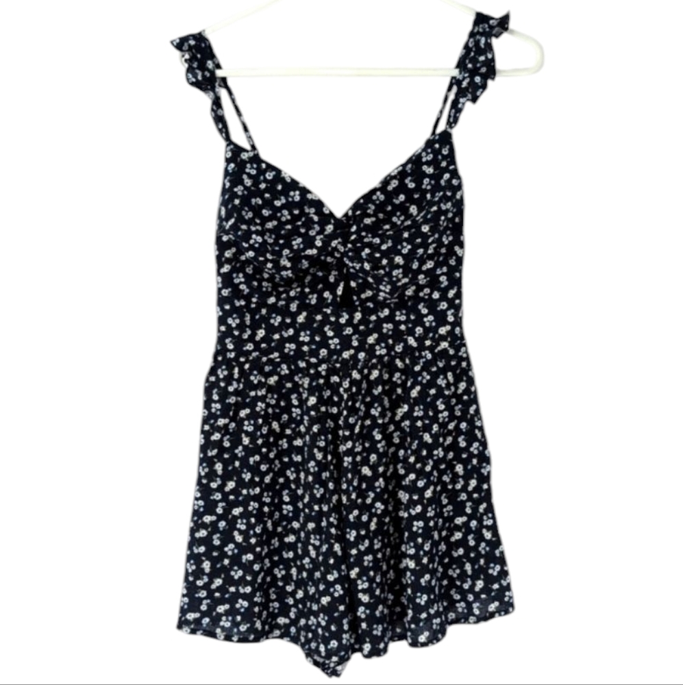 Never worn Trixxi romper size small !